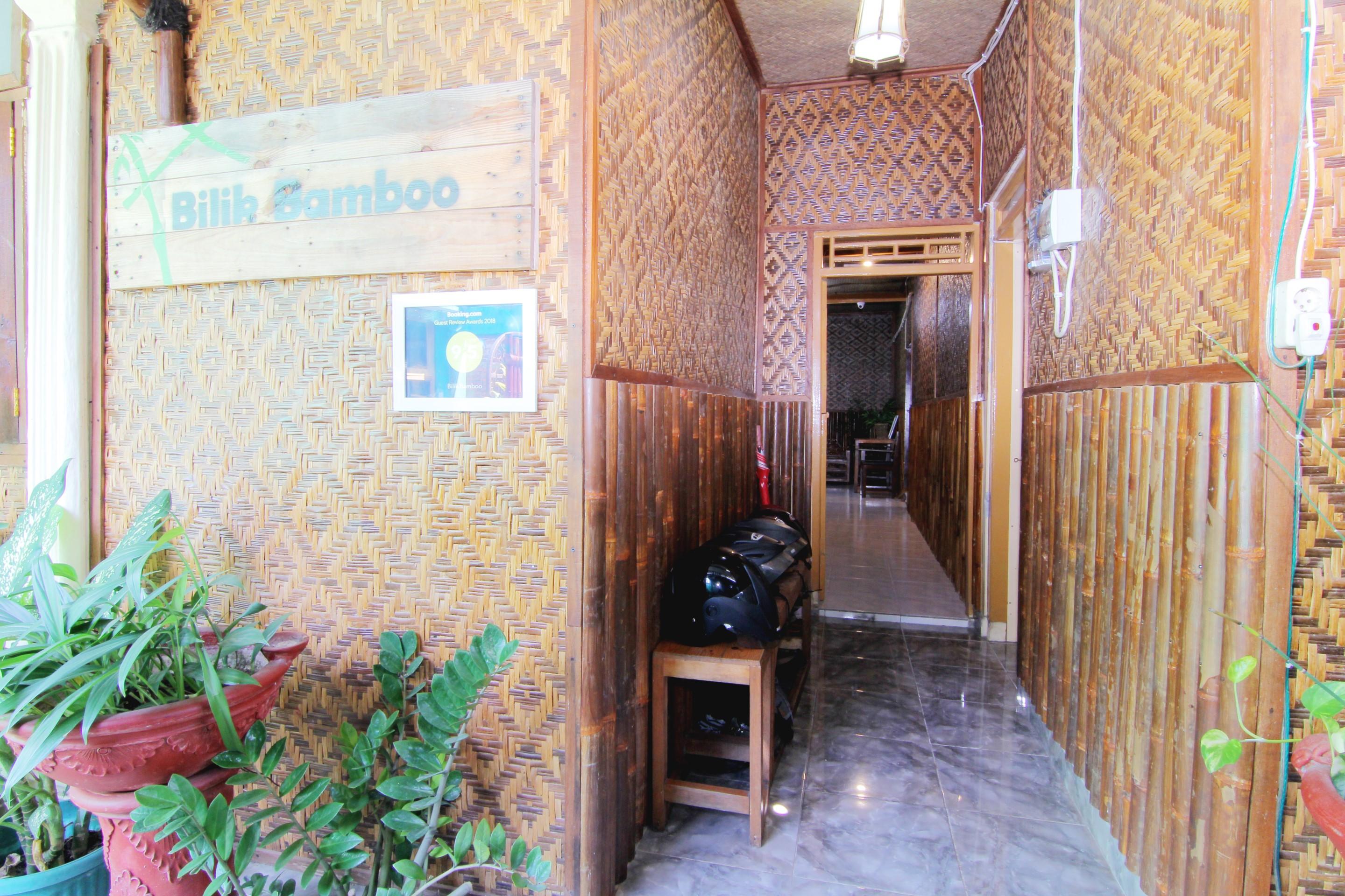 Bilik Bamboo Hostel Yogyakarta Bagian luar foto