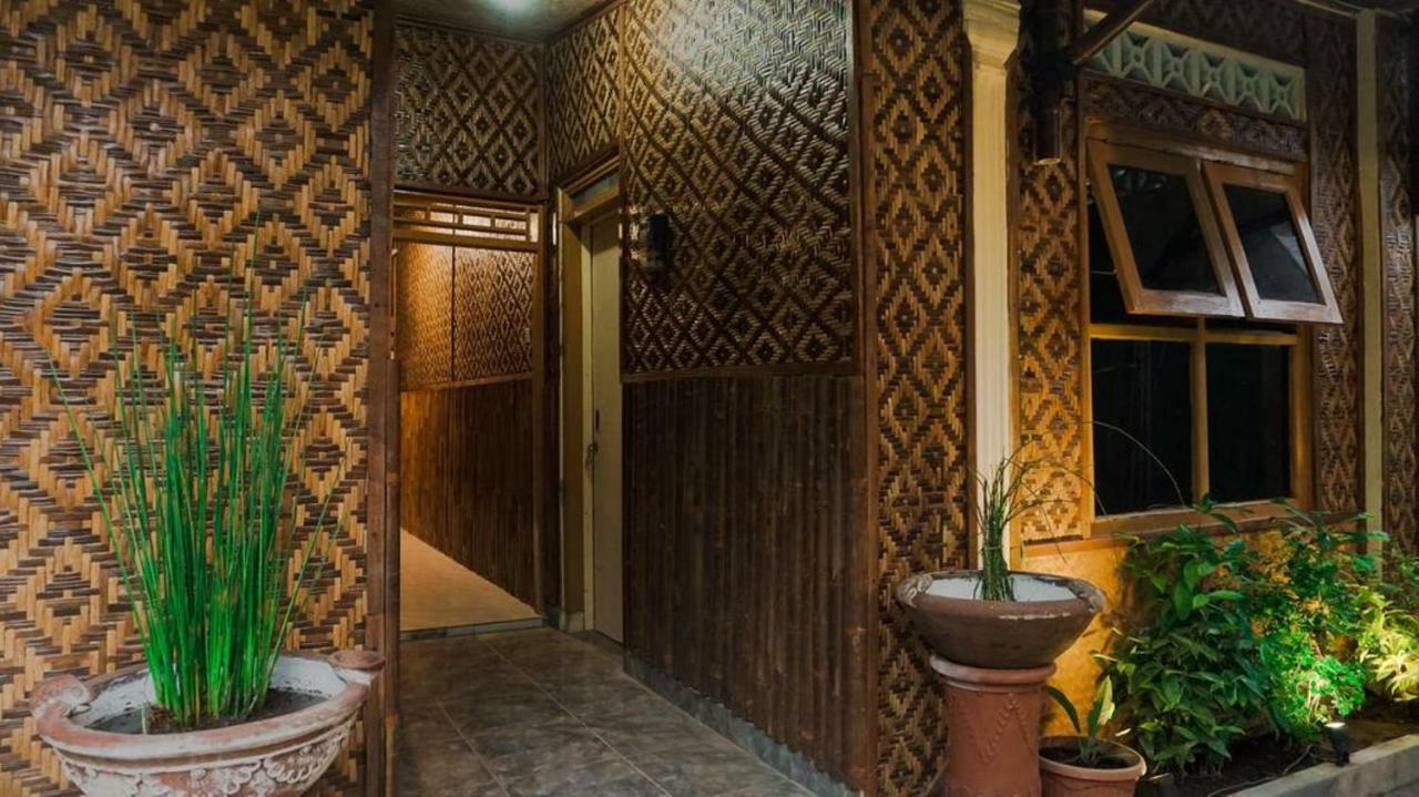 Bilik Bamboo Hostel Yogyakarta Bagian luar foto